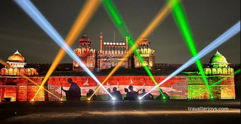 Red Fort is one of the best places to visit in Delhi at night